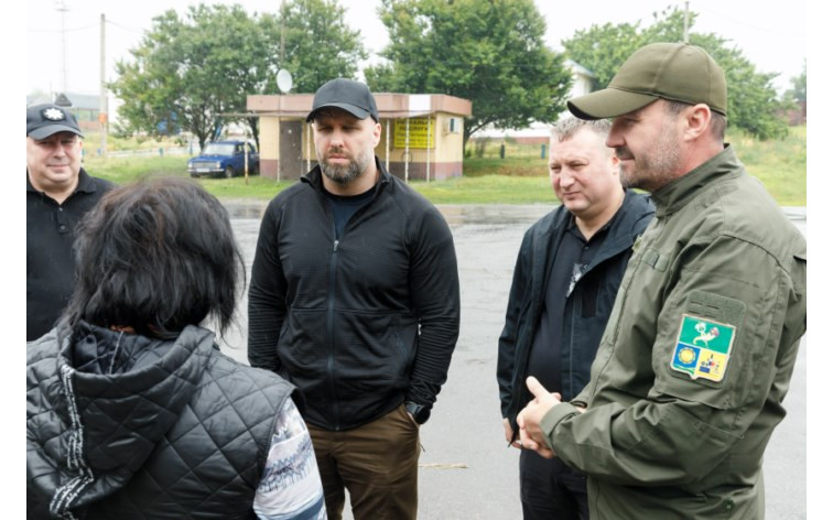 Олег Синєгубов та Володимир Усов відвідали селище Козачу Лопань