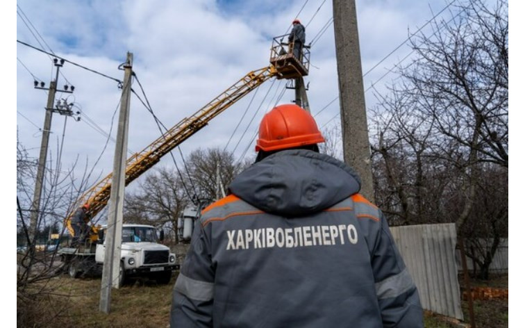 У селі Циркуни повернули електрику для понад 50% споживачів